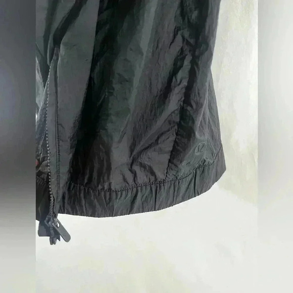 Lululemon hood jacket wind breaker black womans 4 zip up light wear - Picture 11 of 13